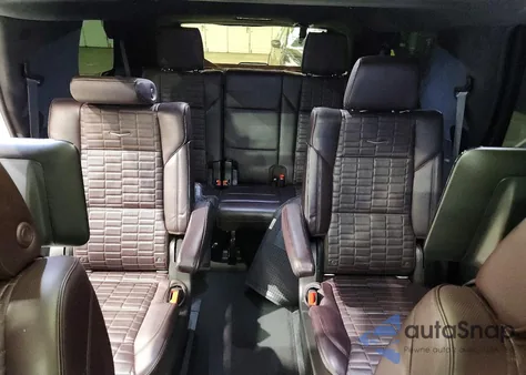 2021 Cadillac Escalade Premium Luxury Platinum z USA, uszkodzony, nr VIN 1GYS4DKL2MR232400